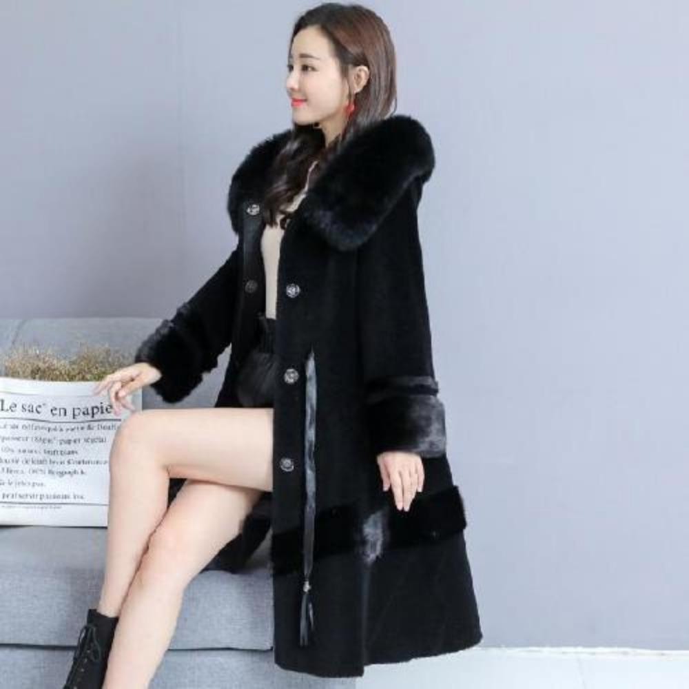 Fur Sheep Shearling Coat Women's New Winter Mother Fox Fur Hooded Thickened Coat Mid-length