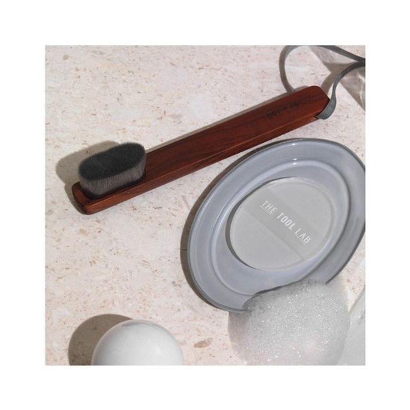 The Tool Lab 30-Second Deep Cleansing Home Care Duo (Includes a cleansing brush, 1 puff, and a special hook)