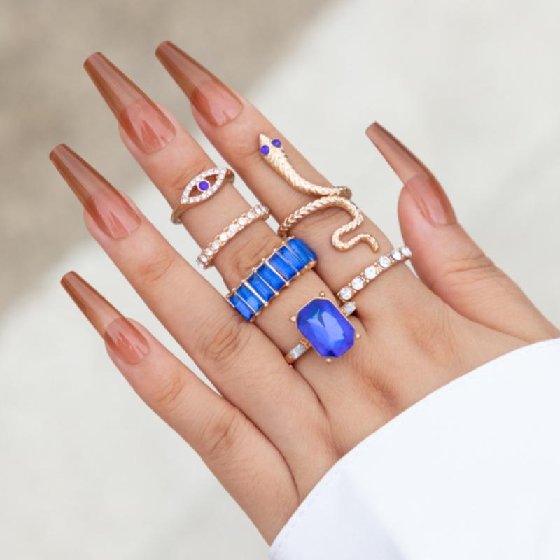 Creative Green Diamond Serpentine Ring 6-piece Vintage Emerald Zircon Articulated Ring