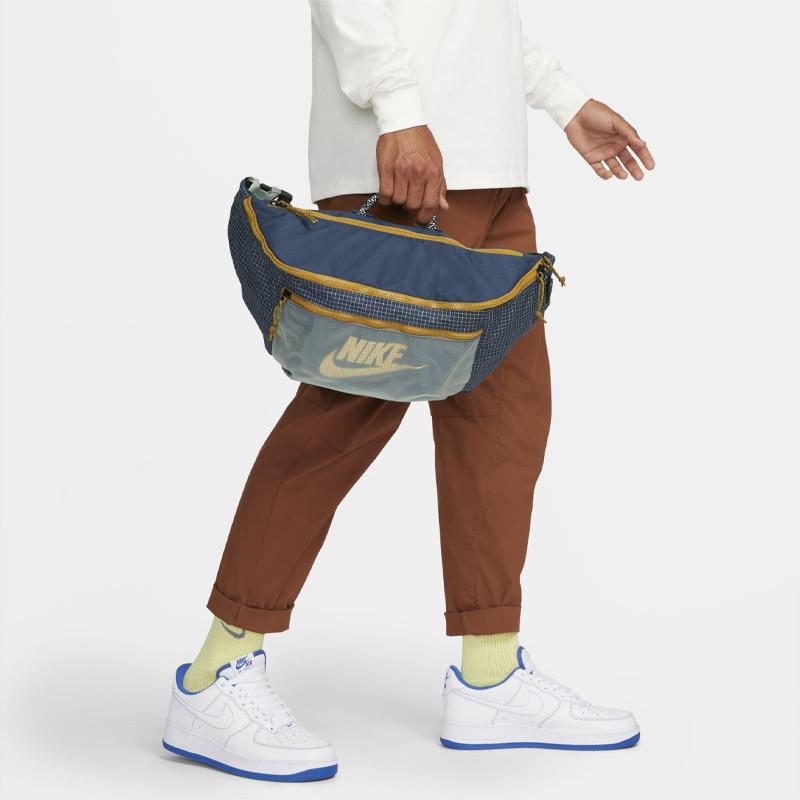Nike Nylon Fabric Crossbody Bag, Fanny Pack Regular Unisex Dark Blue Casual CV1411-410