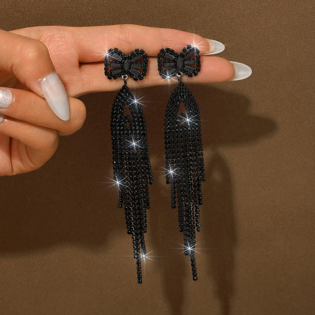Fashion Retro Light Luxury Diamond Earrings Women'S Personality Temperament Super Shiny Long Fringed Earrings