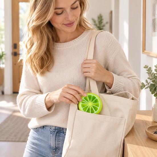 Portable Vitamin Holder for Trips 7 Day Pill Organizer, Rotary Case, Cute Fruit Style Travel Medicine Case Compact ABS Container And Daily Supplements