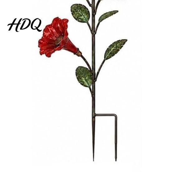 Decorative Garden Accent Red Flower Metal Bird Feeder Backyard Ground Stake Hummingbird Feeder Wildlife Watering Station