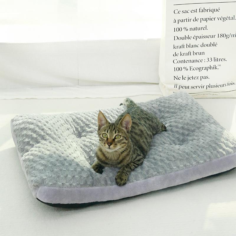 New Pet Deep Sleep Four Seasons Universal Dog Mat with Larger and Thickened Small and Medium-sized Warm Sleeping Pad Dog Mat