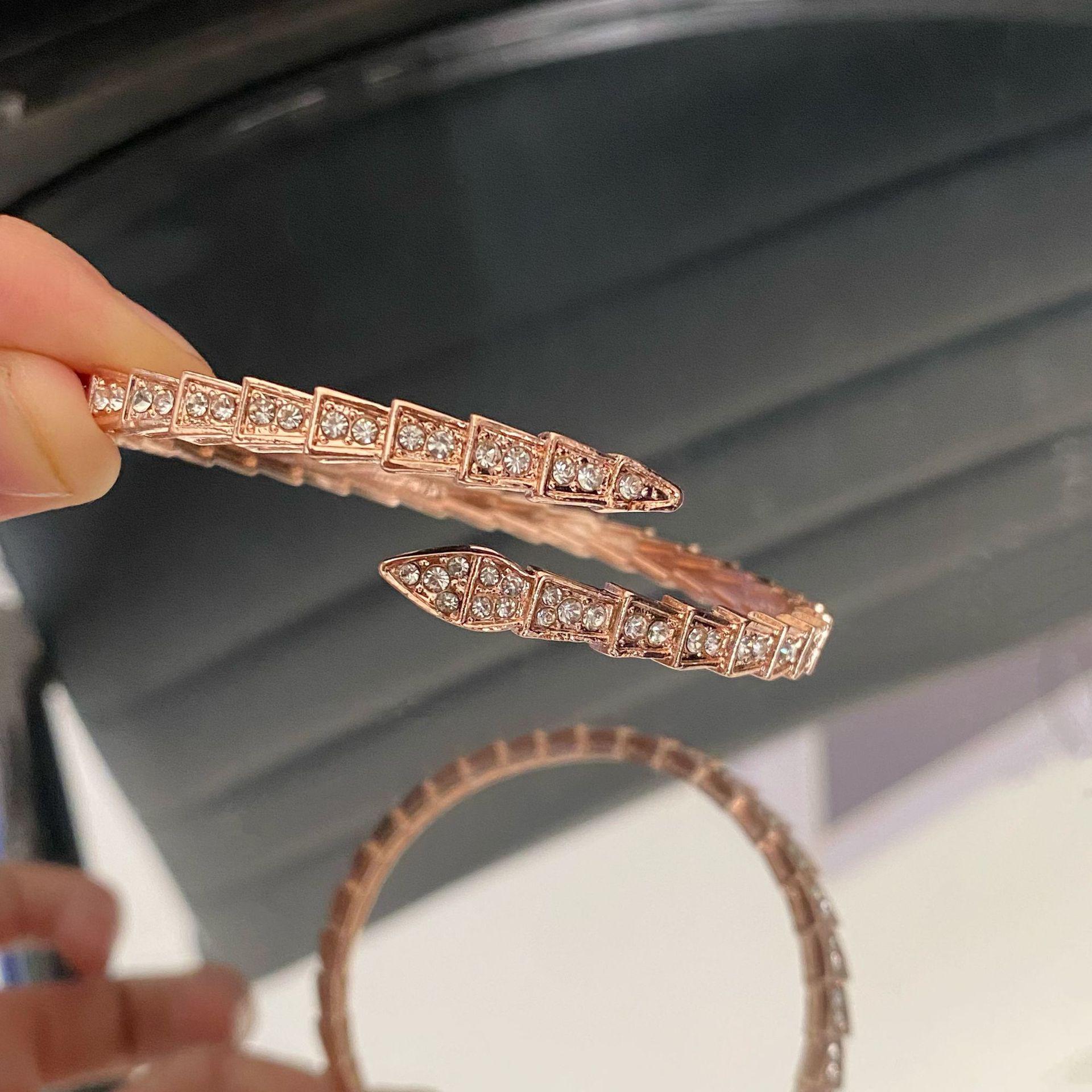 

Zircon Snake-Shaped Open Bangle: Elegant European & American Cold Style Fashion Bracelet