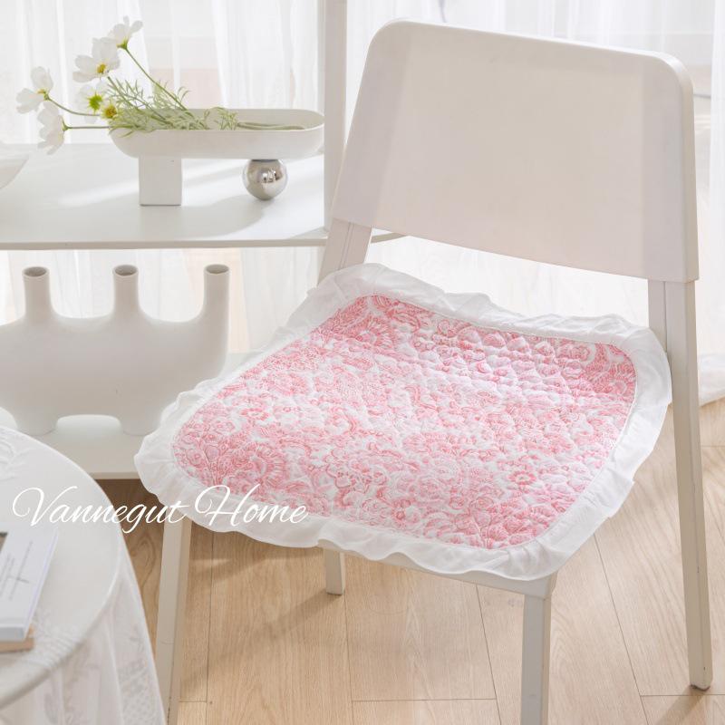 

Four Seasons Universal Lace Seat Cushion for Office, Home, or Dorm Chairs 40x40cm