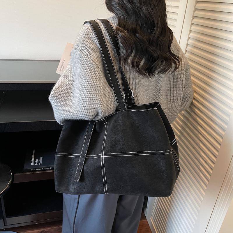 Vintage Suede Tote Bag for Women Large Capacity Casual Shoulder Bag Retro Cross Quilting Soft Hobo Handbag for Daily Commute Work Shopping Travel