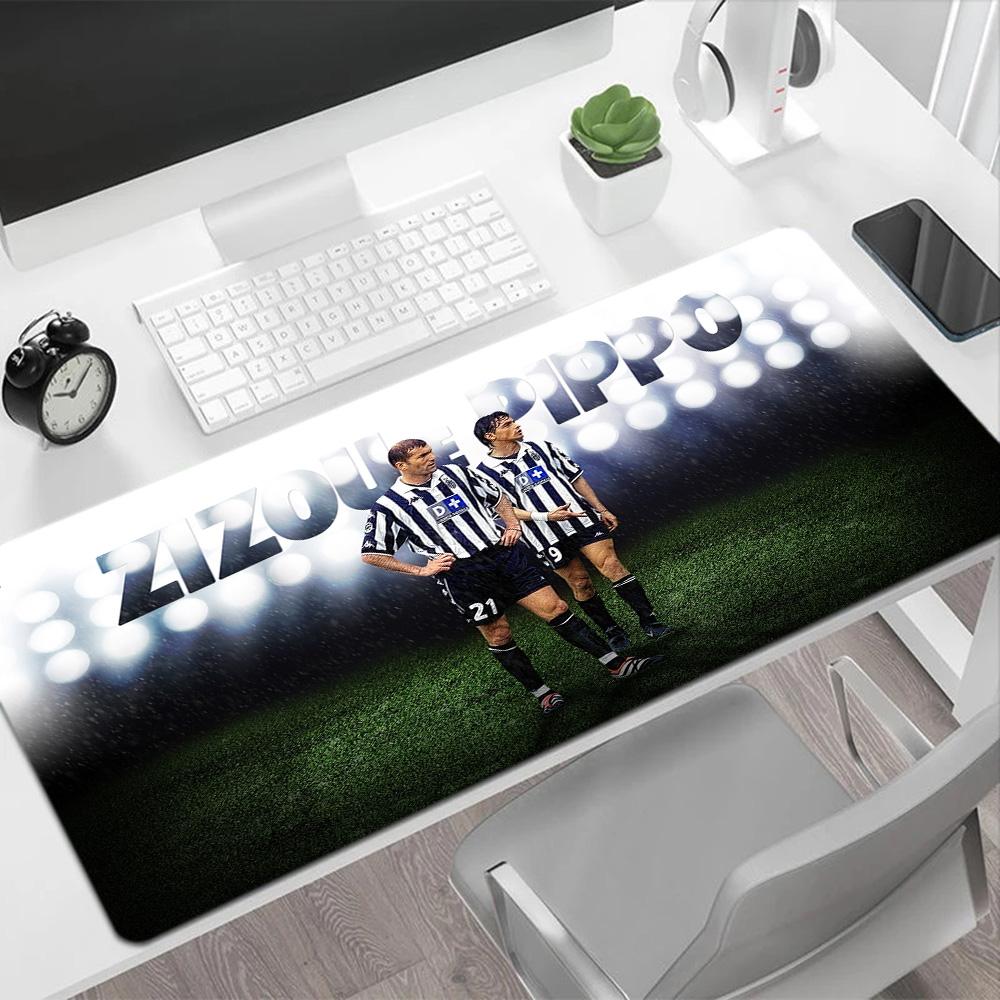 Carvajal's Dynamic Soccer Moment Large Mouse Pad Desk Mouse Pad HD Print Desk Pad Non-Slip Rubber Bottom