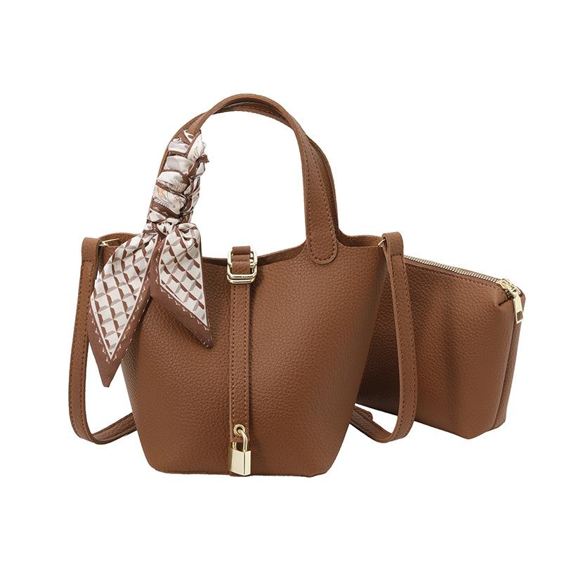Lychee pattern vegetable basket bag new trendy simple casual shoulder messenger bag niche portable bucket bag