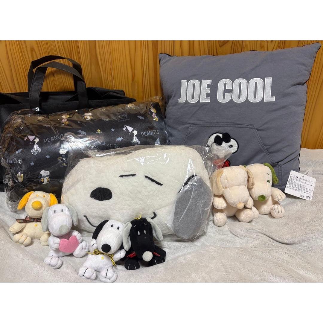 PEANUTS Snoopy stuffed toy cushion bulk sale
