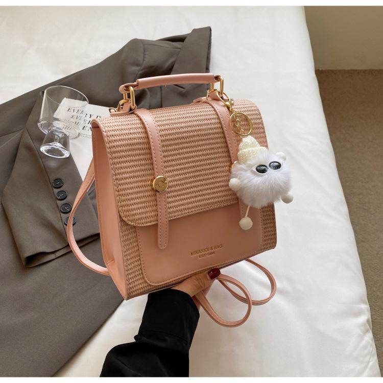 

В этом году популярная маленькая женская сумка 2025 новая сумка-мессенджер простая и стильная, классная для поездок на работу, путешествий, отдыха, рюкзак