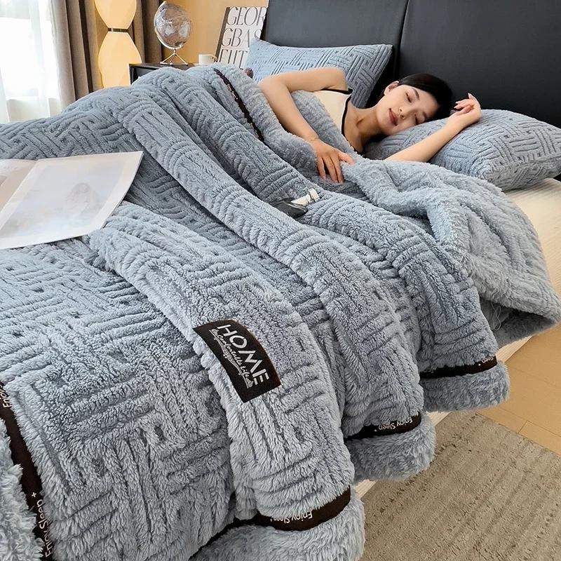 New Half Sides Fleece Autumn Winter Blanket for Bed Soft Fluffy Warm Sofa Cover Blankets Glade A Comfortable Warmth Blanket