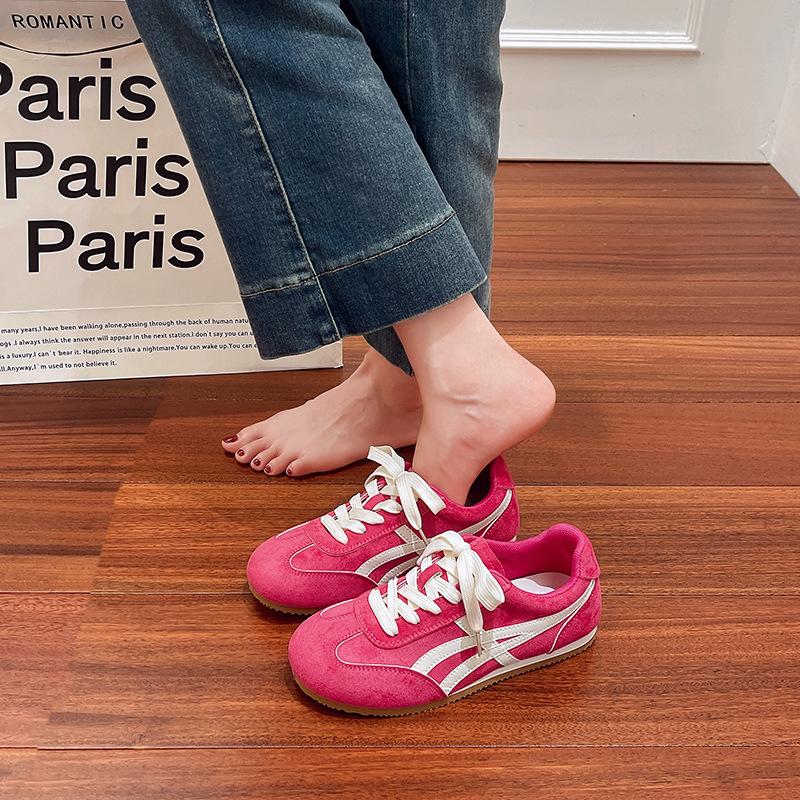 

New retro flat-soled women s summer soft-soled versatile single shoes Angola red sports running casual shoes 35 розы красного