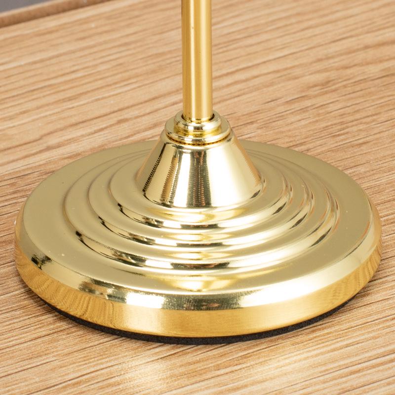 European Style Gold Wrought Iron Small Trumpet Candle Holder for Candlelight Dinner