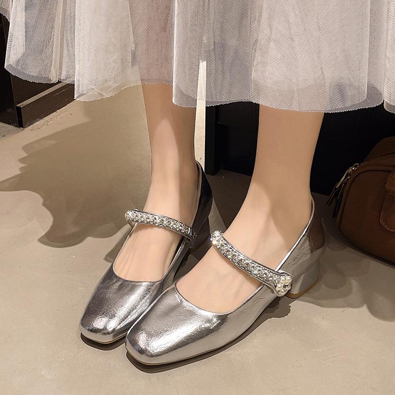 French Mary Jane Shoes Thick Heel Velcro Single Shoes Women's 2025 New Summer Beautiful Skirt Evening Small Leather Shoes