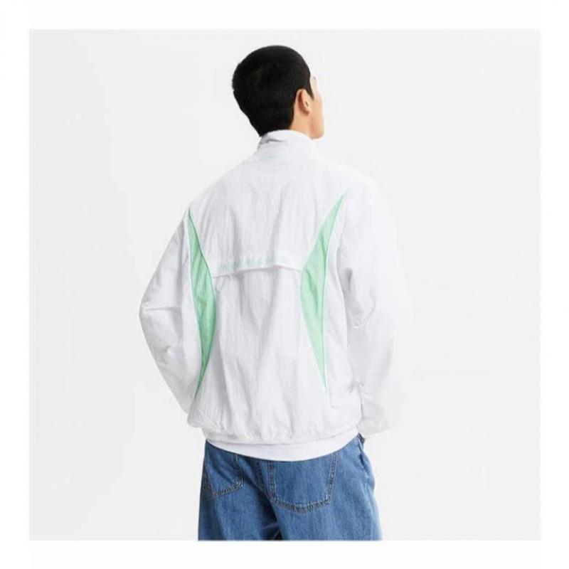 New Balance Uni Runners Lightweight Windbreaker Nbnae22413 10