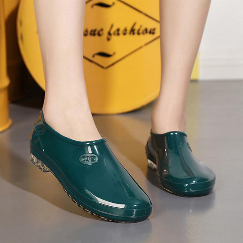 Women's Non-Slip Waterproof Low-Cut Rubber Rain Shoes for Kitchen, Short Slip-On Flats for Summer
