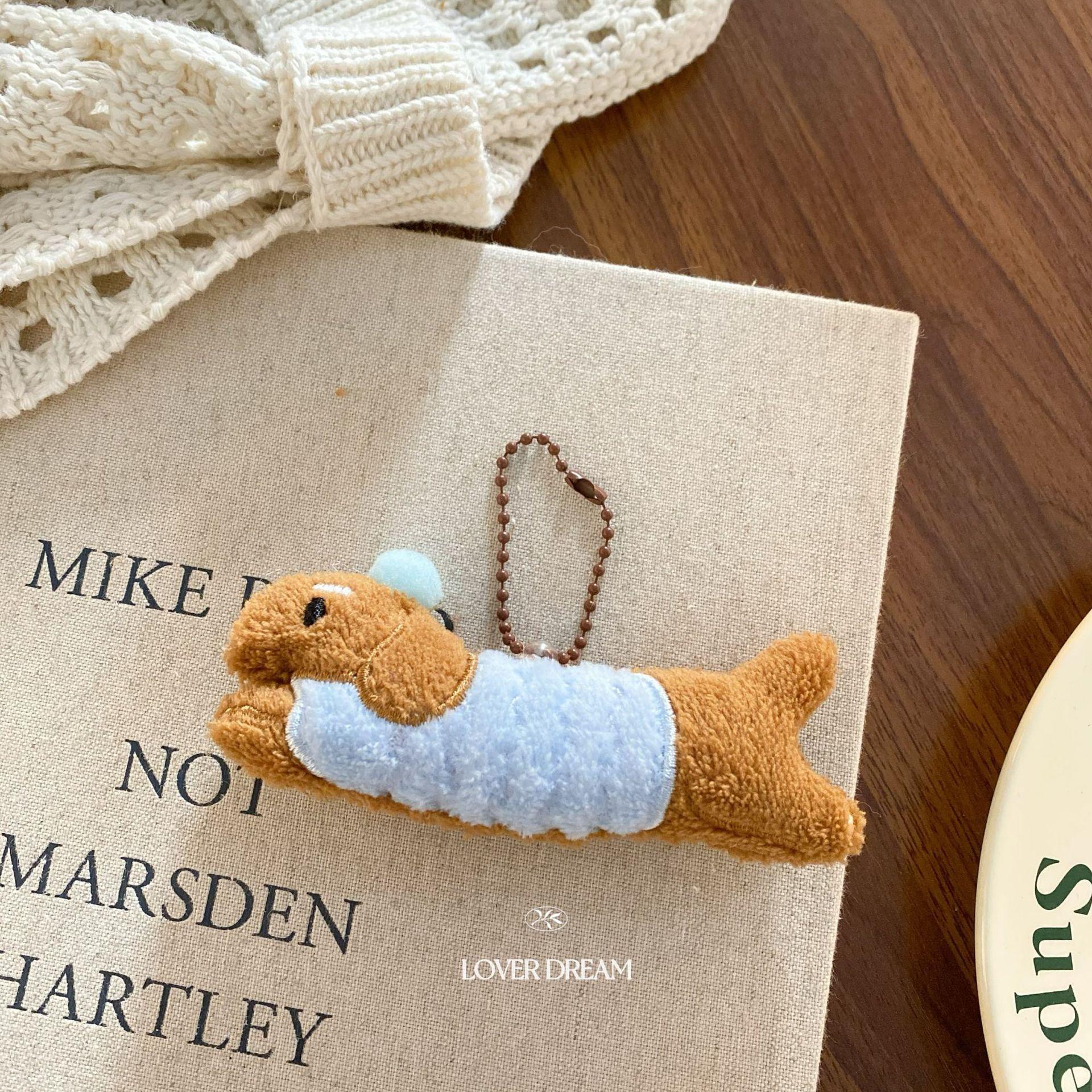 Cute Dachshund Plush Keychain Set, Kawaii Sausage Dog Bag Charms with Embroidered Details,Dachshund Plush Keychain, Kawaii Dog Charm
