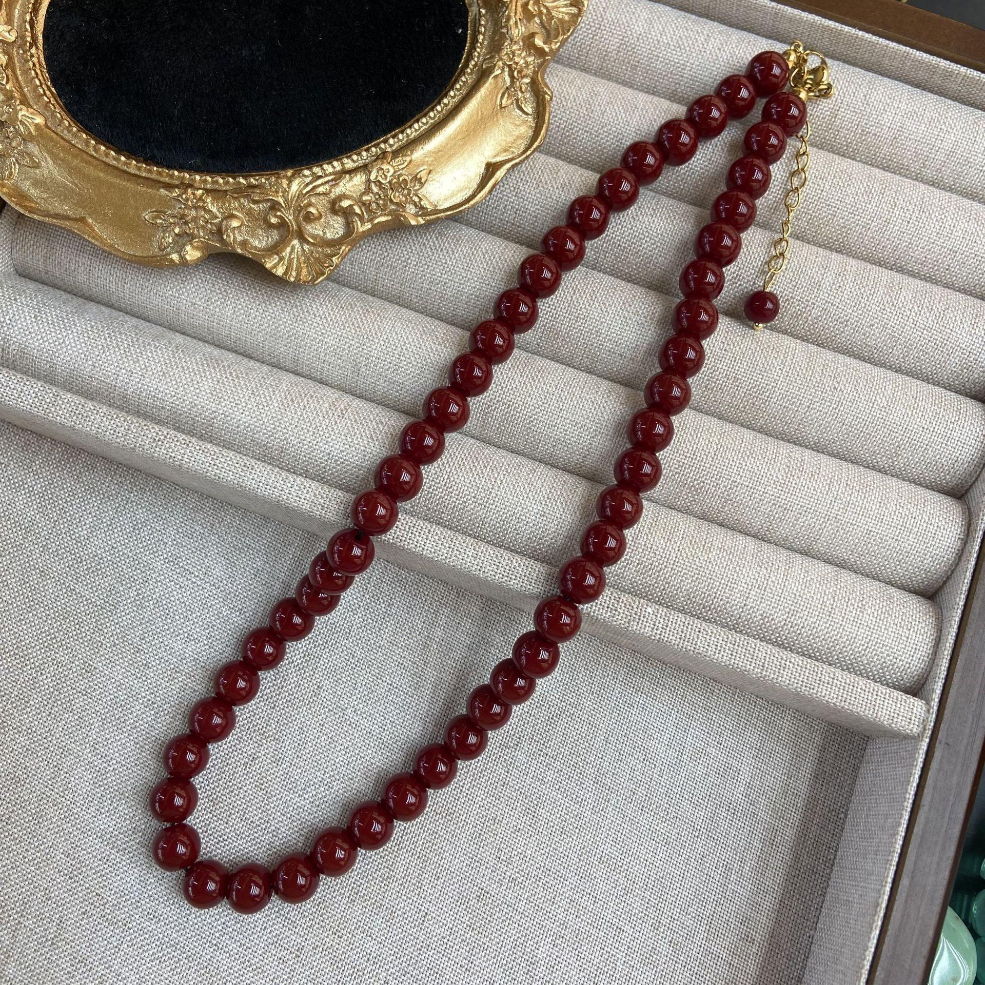 

8Mm Angola Red Beaded Necklace Women S Autumn And Winter Light Luxury Versatile Neck Chain Exquisite White Retro Clavicle Chain