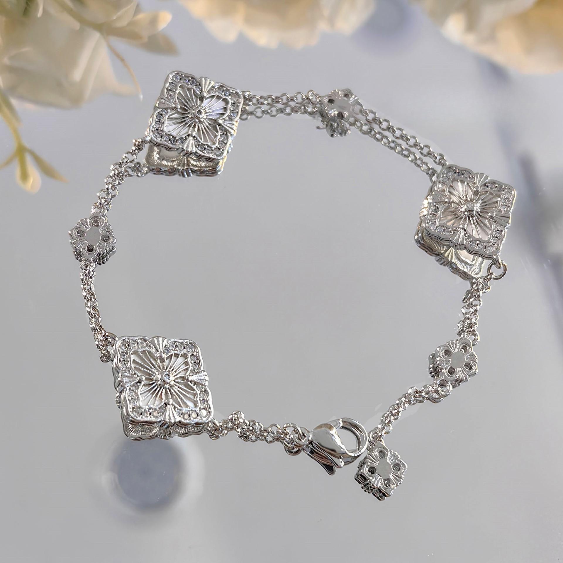 

Браслет Bratti White Fritillary Four-Leaf Clover в винтажном стиле, модный кружевной браслет с бриллиантами в растительном стиле