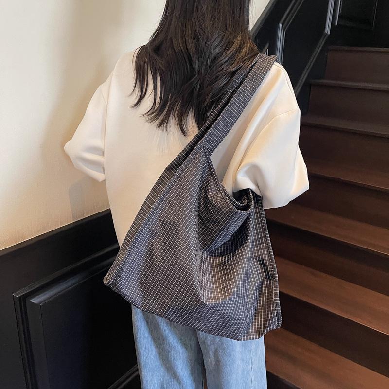 

Жіноча картата полотняна сумка-тоут - Велика місткість, універсальна, для носіння на плечі та під пахвою One Size чорний