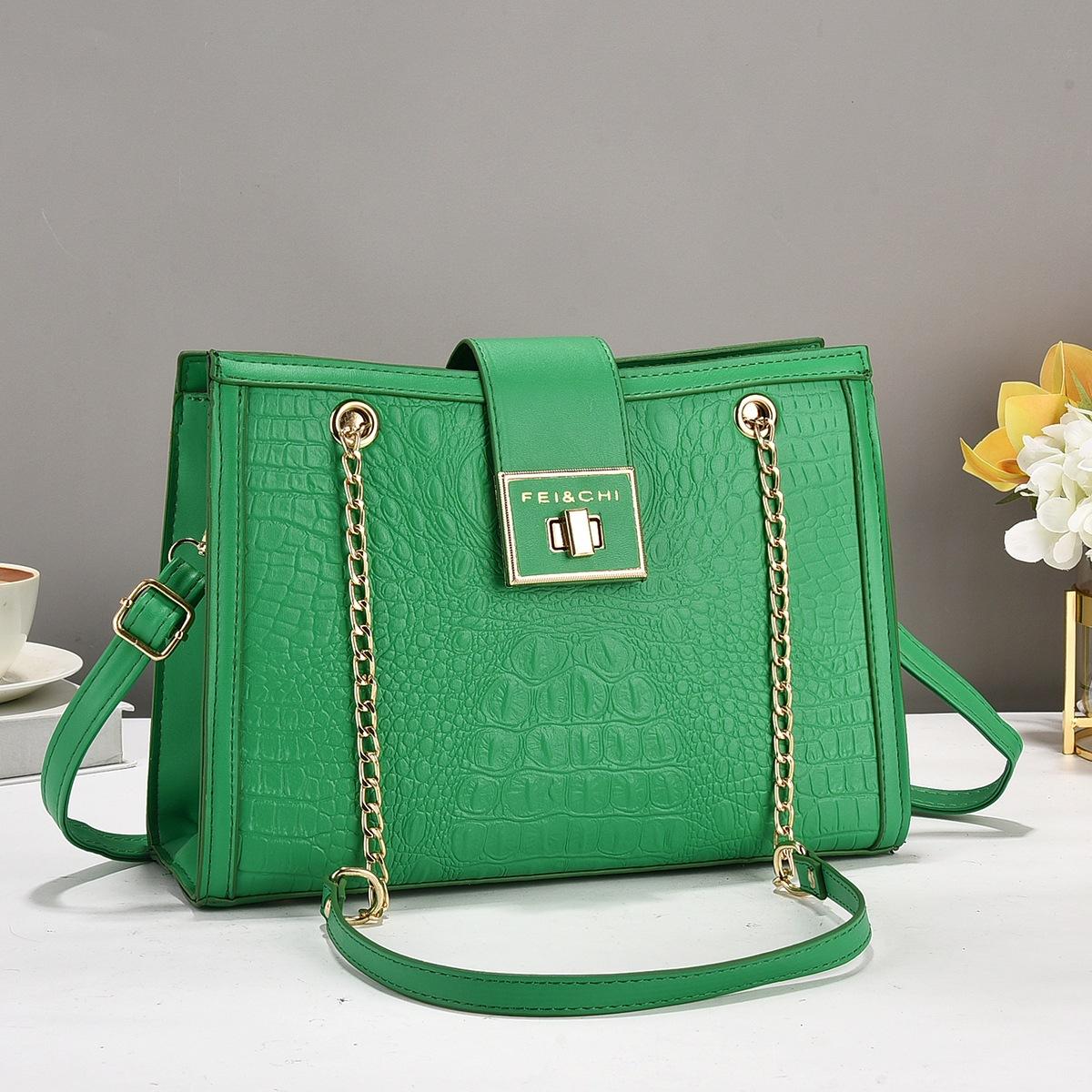 

Новая модная сумка с крокодиловым принтом — это сумка для больших мам с высоким уровнем внешнего вида и модным ощущением. Это вместительная сумка через плечо .