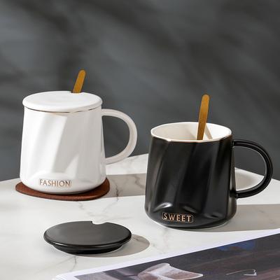Personlig Keramisk Mugg med Lock Högt Värde Kontor Män och Kvinnor Dricksvattenmugg Stor Kapacitet Vattenkopp Souvenirpresentmugg
