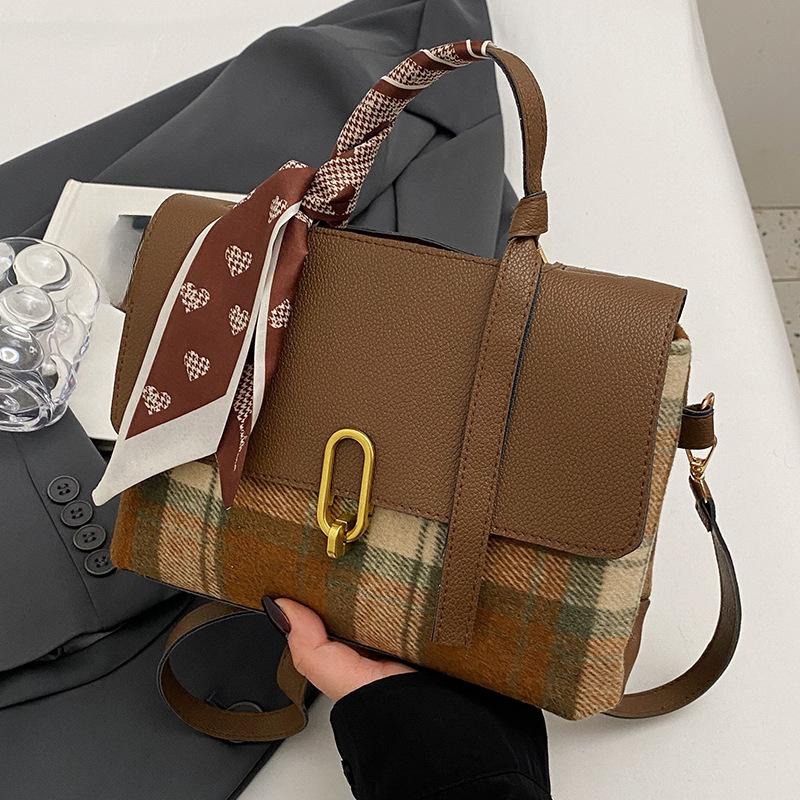 

Высококачественная маленькая сумка для женщин, новая модная осенне-зимняя универсальная сумка для поездок на работу через плечо, модная ручная маленькая квадратная сумка