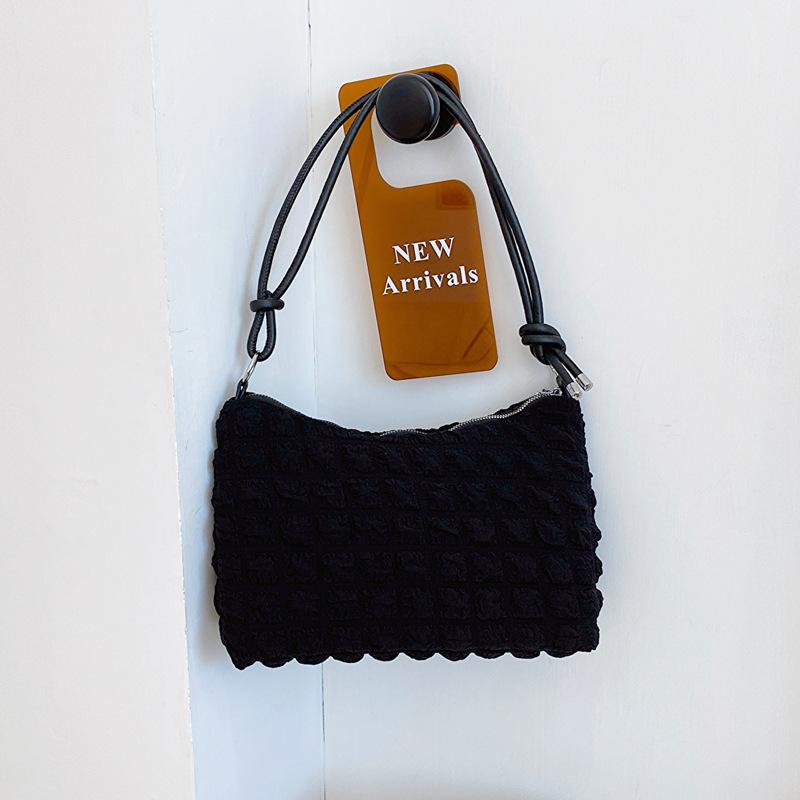 Foreign style small fresh pleated shoulder bag women 2025 early autumn new versatile underarm dumpling bag fashion
