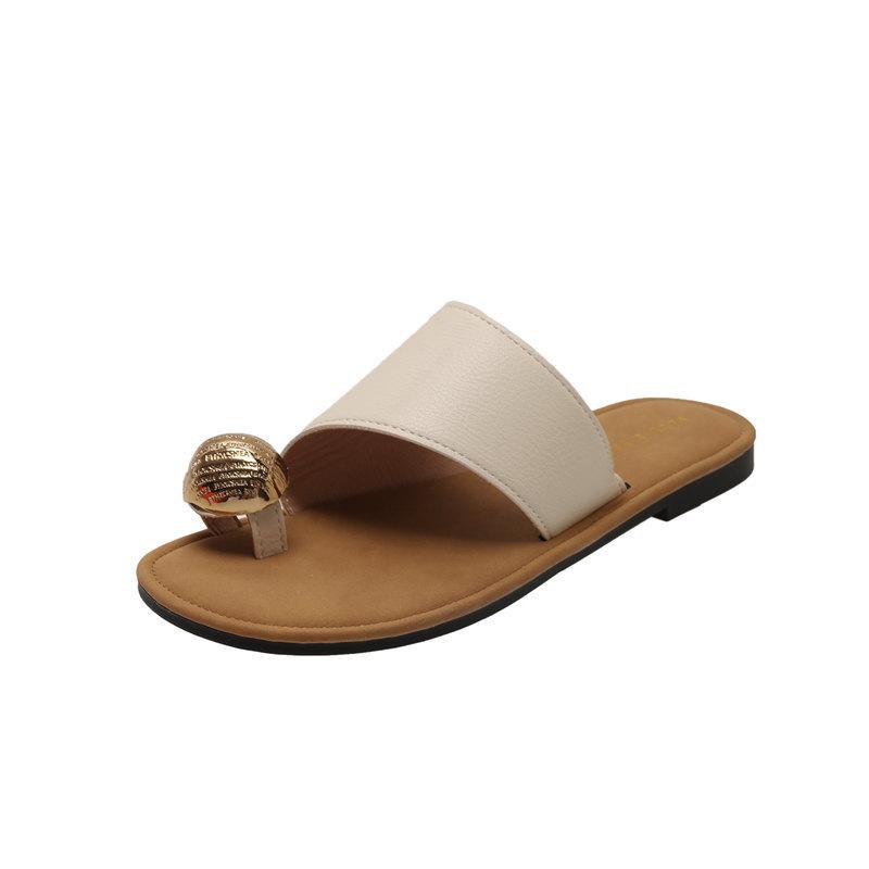 Toe slippers female 2025 summer wear new Korean version French retro fairy wind vacation seaside flat beach shoes