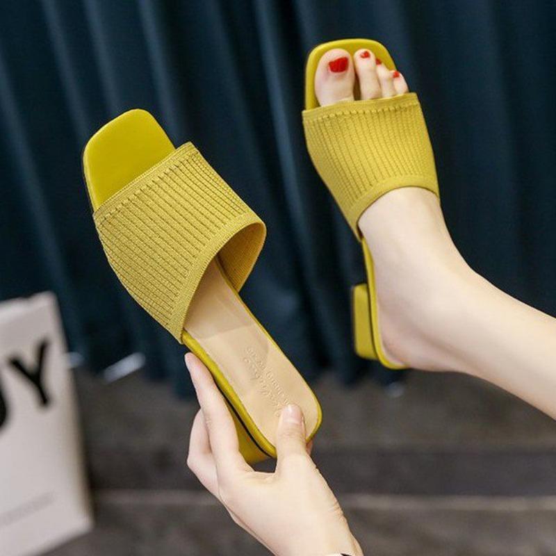 The New Style of Women's Shoes Can Be Worn with Square-toed, One-shoulder Thick Heels and Fashionable Flip-flops