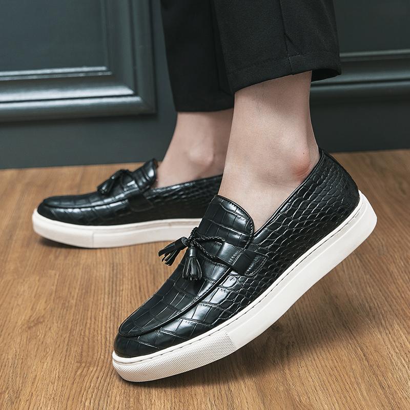 Fashion Fashion Red Mens Loafers Comfortable Slip On British Style Shoes Mens Casual Leather Shoes Wedding Business Tassel Loafers Shoes
