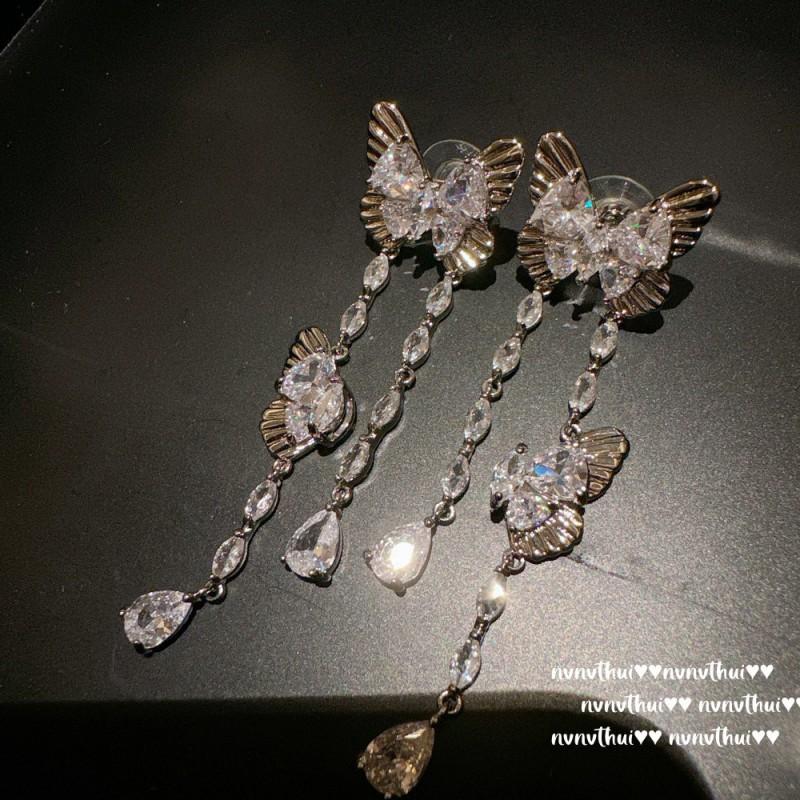 Elegant Butterfly Drop Earrings With Iridescent Mother-of-Pearl Cubic Zirconia 18K Gold Plated Vintage Chic Women
