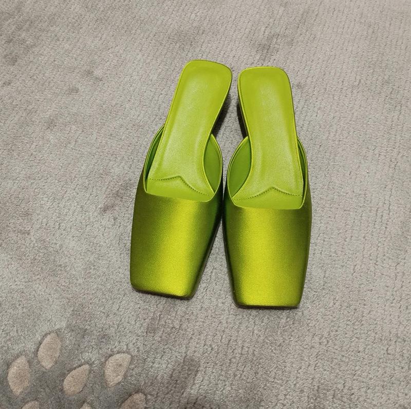 2025 summer new grape mother bath mood~ French square head light mouth satin triangle and muller sandals