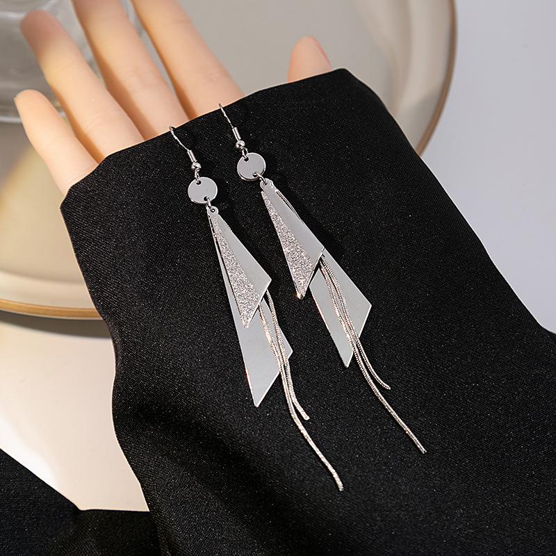 Temperament Geometric Long Earrings, Simple And Cold Wind Triangular Fringed Earrings, Tide Earrings.