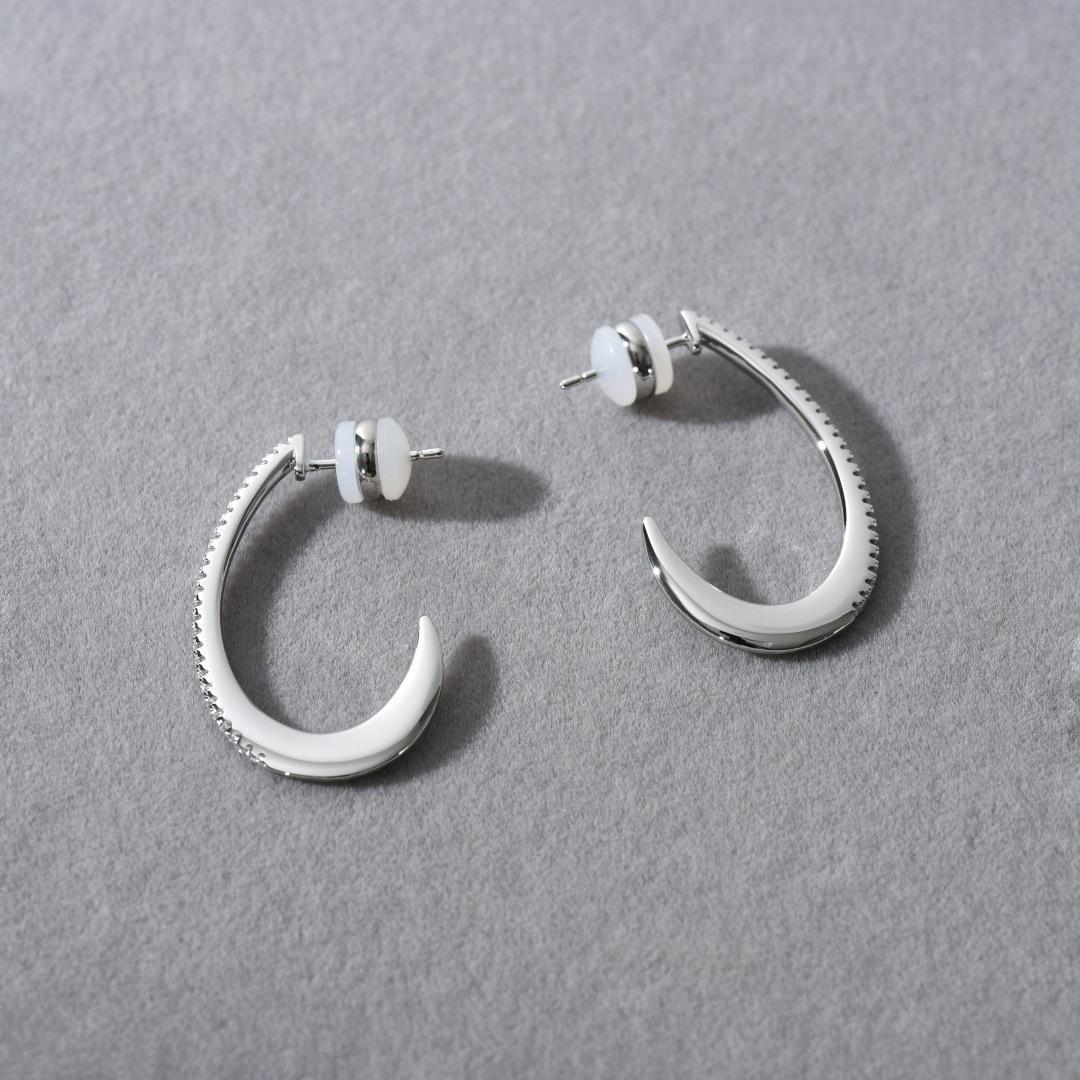 

Cold Wind Copper Plated 18K Earrings C Type Inlaid Zircon S925 Silver Needle Stud Earrings Creative Trend Simple Earrings