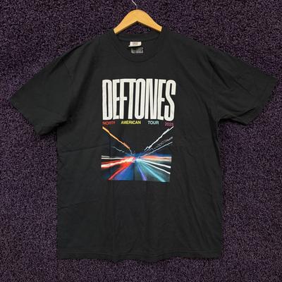 Deftones Private Music 2025 NA Tour City Lights TShirt Size Extra Large Unisex T-Shirt
