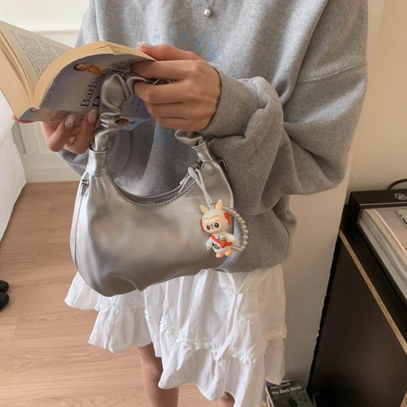 Exquisite niche bag women's new summer versatile messenger bag summer crescent small bag