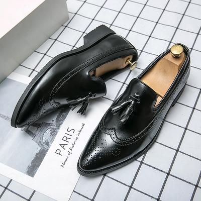 Fashion Classic Black Brogues Leather Shoes Men Pointy-toe Dress Shoes Fashion Tassel Mens Formal Shoes Size 48 Casual Business Shoes