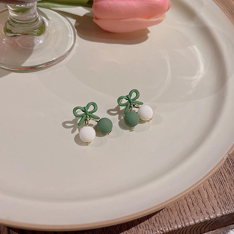 S925 Silver Green Bow Earrings - Trendy, Elegant, and Lightweight for Women