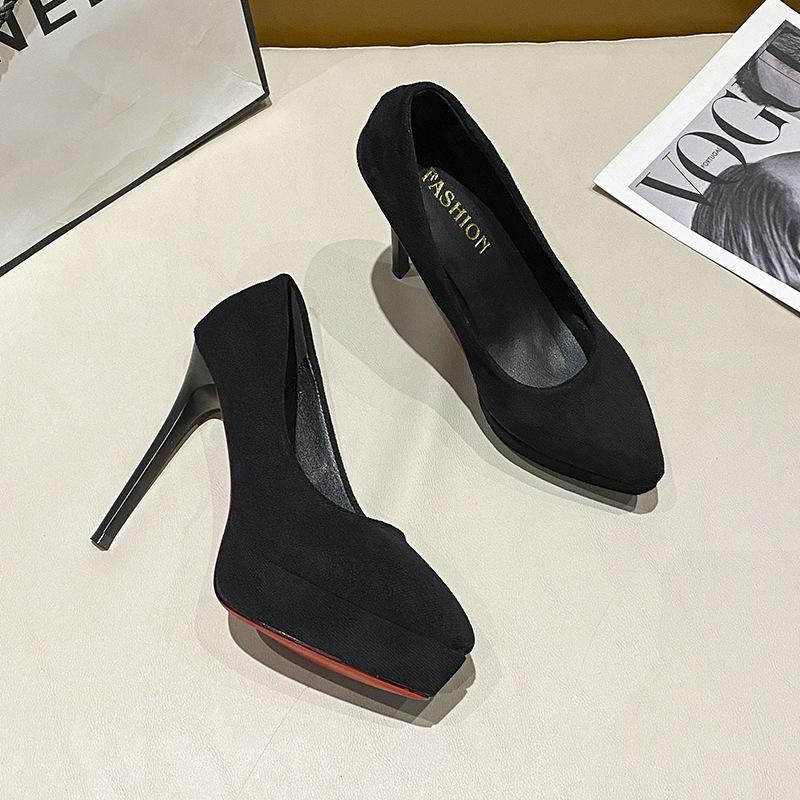 

Stunning bean paste red high heels women s shoes 2024 spring new large size 42 European and American solid color waterproof table stiletto shoes 42 чорний