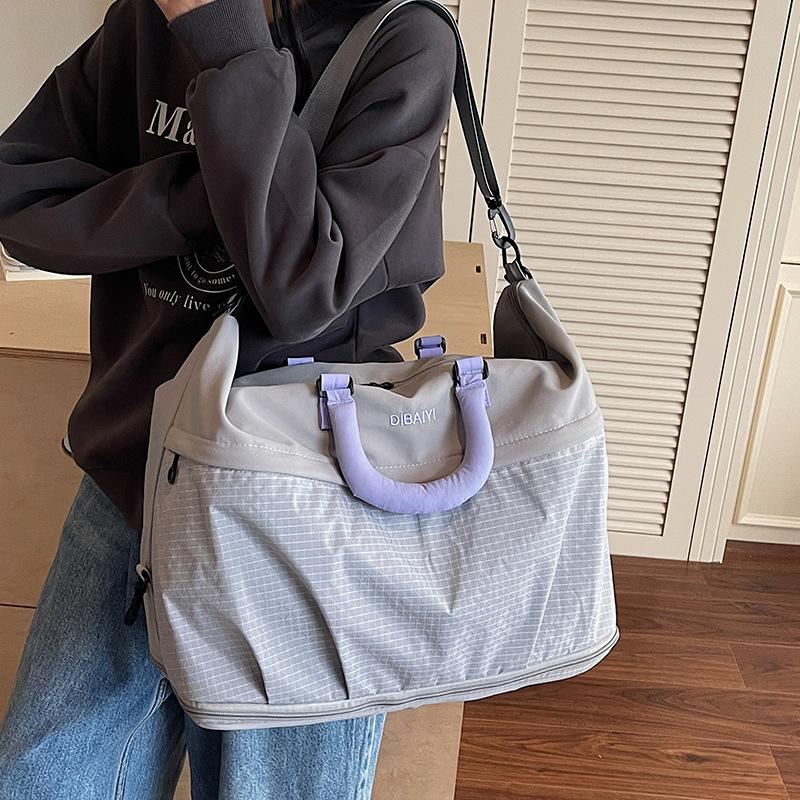 Nylon Duffel Bag for Women and Men Large Capacity Travel Gym Bag with Grid Pattern Design Hand Carry Shoulder Bag for Short Trip
