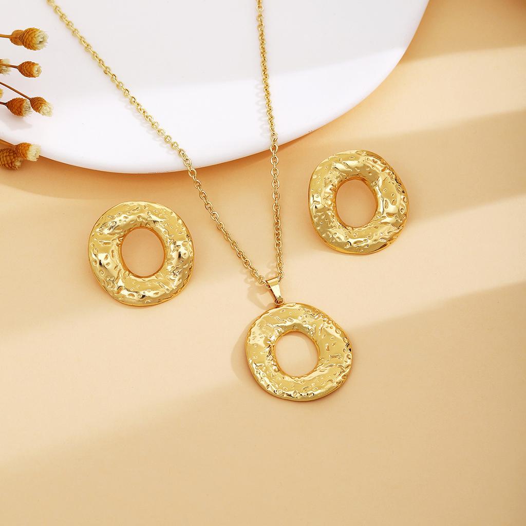 Peach Heart Spiral Leaf Irregular Earrings Necklace Women'S Light Luxury High-End Metal Style Fashion Suit