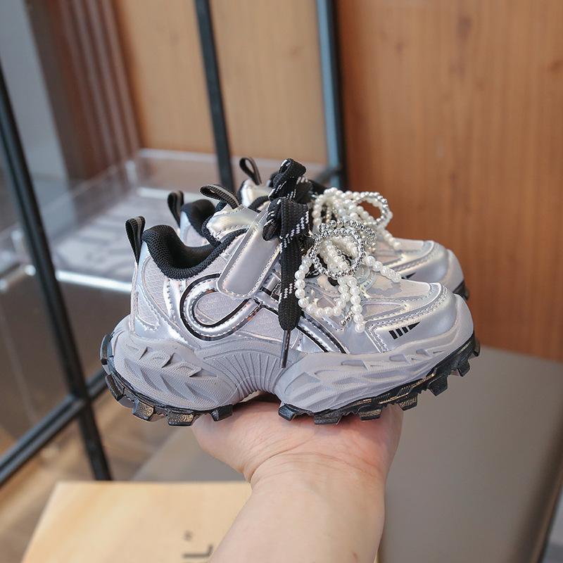 Versatile girls' shoes autumn new dad shoes children's breathable sports shoes medium and older children's non-slip casual shoes
