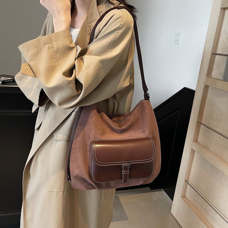 

Корейский ретро женский рюкзак на одно плечо - большая вместимость для осени/зимы 2024 года 33*13*28 коричневый