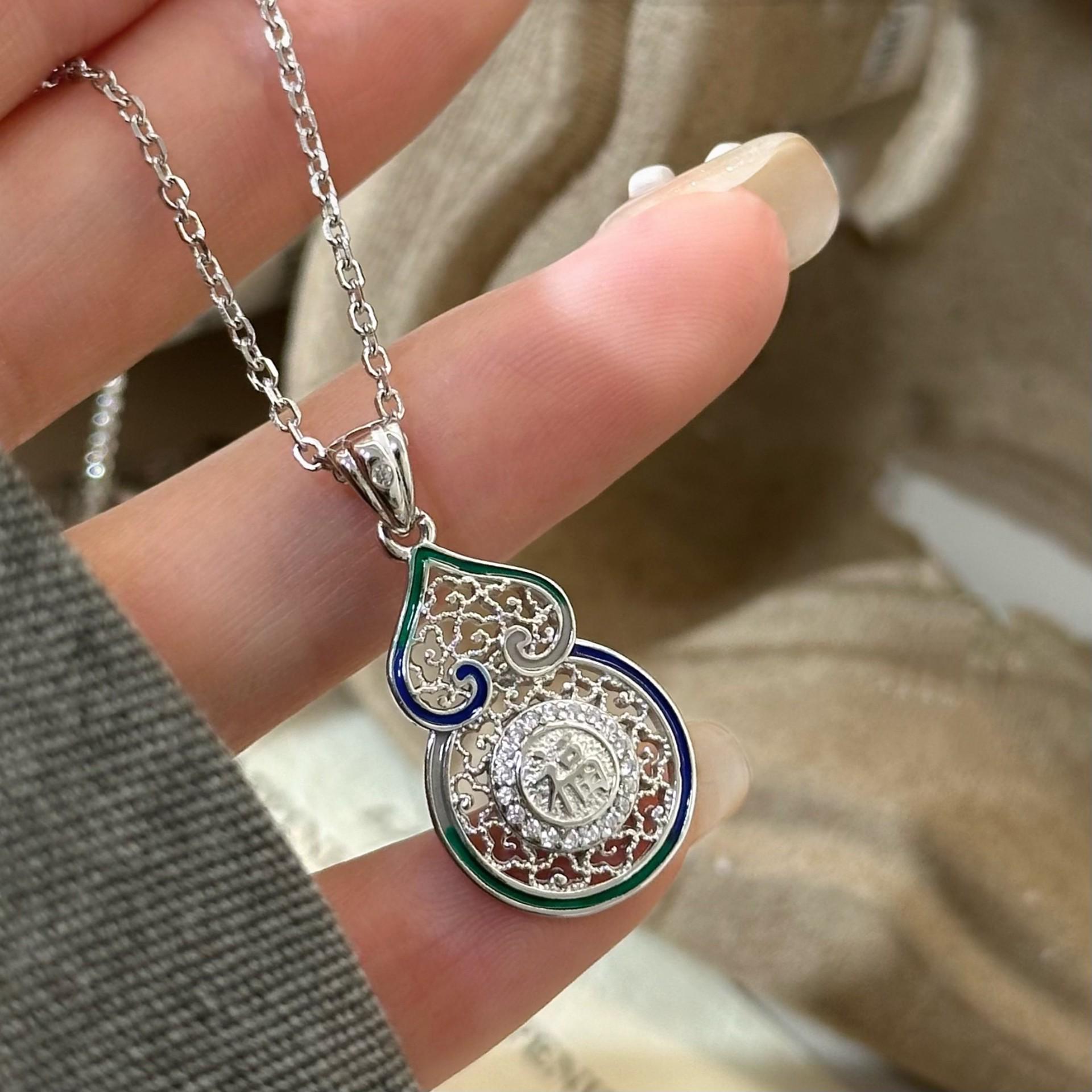 S925 Sterling Silver Enamel Gourd Necklace: Fashionable Chinese Style with Auspicious Clouds, Luxury Clavicle Chain for Fortune & Prosperity