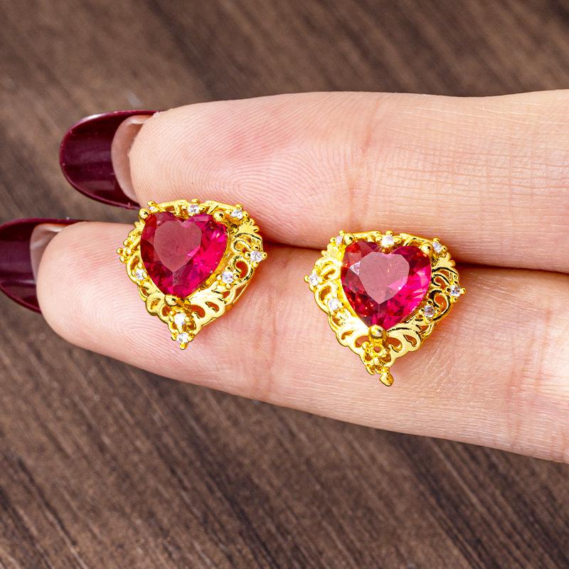 Luxuriöse Diamant-Herz-Ohrringe: Damenschmuck in Hellgold, Farbecht