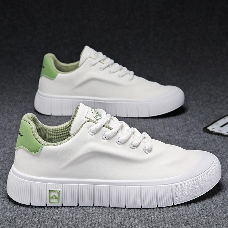 Herrenschuhe 2024 Frühling neue Lederoberfläche lässige Plateau-Herrenschuhe Studentenmode-Trend Low-Top vielseitige Einzelschuhe