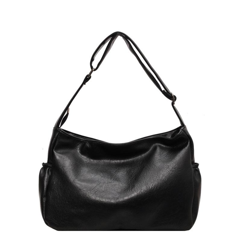 Stylish and simple tote bag large capacity soft leather casual versatile shoulder bag retro commuter messenger bag