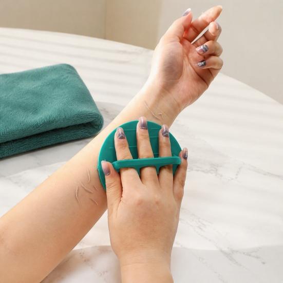 Back Scrubber for Shower Exfoliating Gloves with Ergonomic Finger Straps, Gentle PET Bath Gift Family And Friends Scrubber, Deep Cleaning Dead